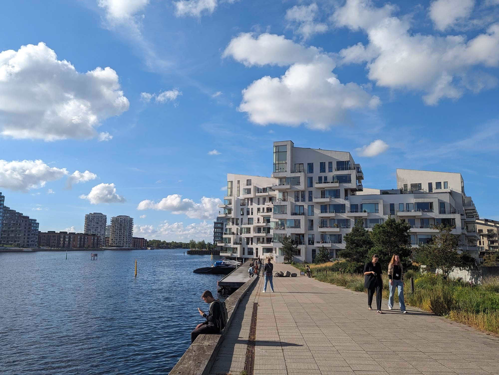 Limburgse delegatie naar modelstad duurzame bouwinnovatie
